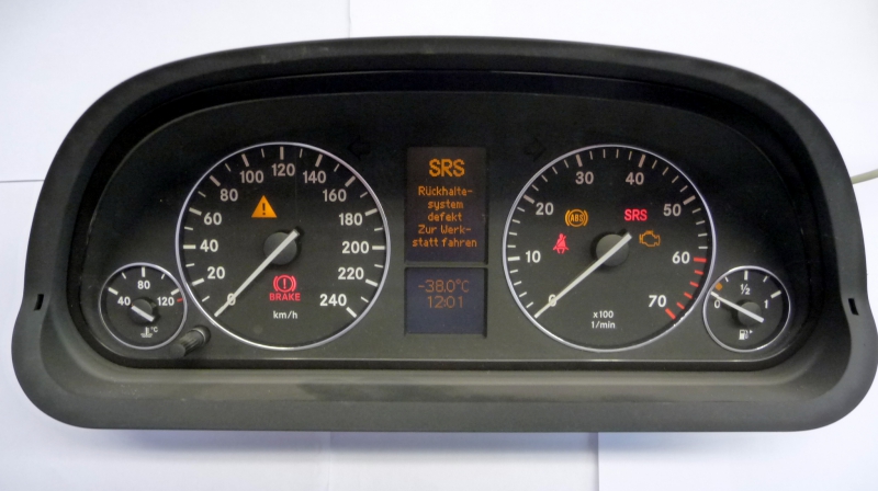 Mercedes B Klasse W245 Tacho Reparatur Pixelfehler Display LCD Kombiinstrument 